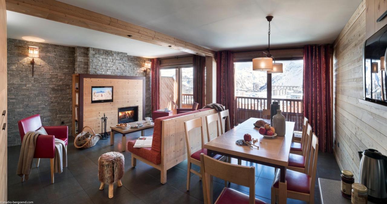 Three-Bedroom Apartment Cabin Sauna