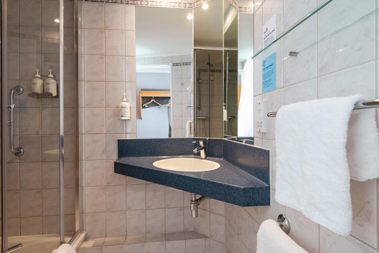 Standard Room with Free Hot Breakfast