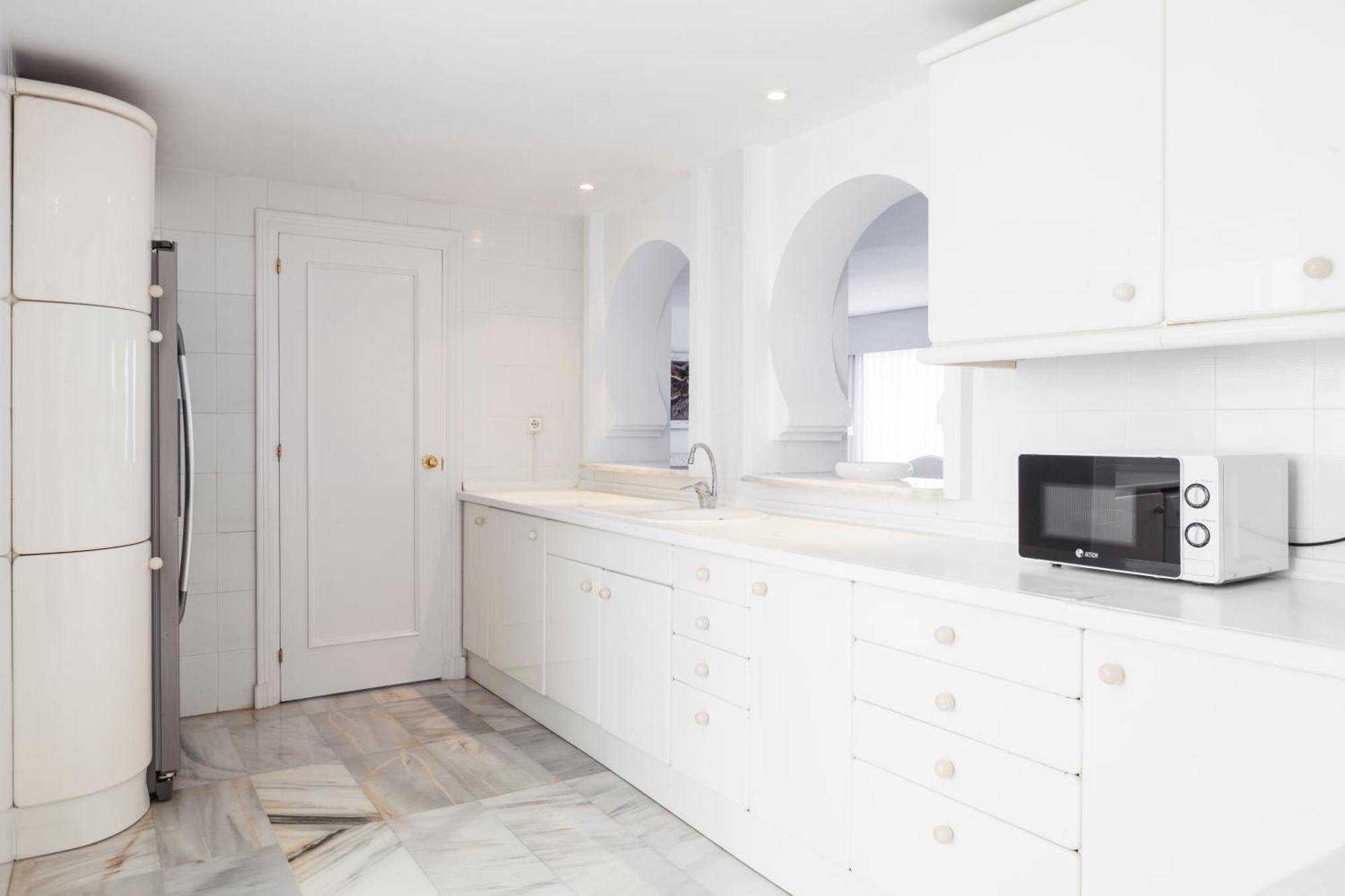 Three-Bedroom Apartment (3 Adults + 2 Children)