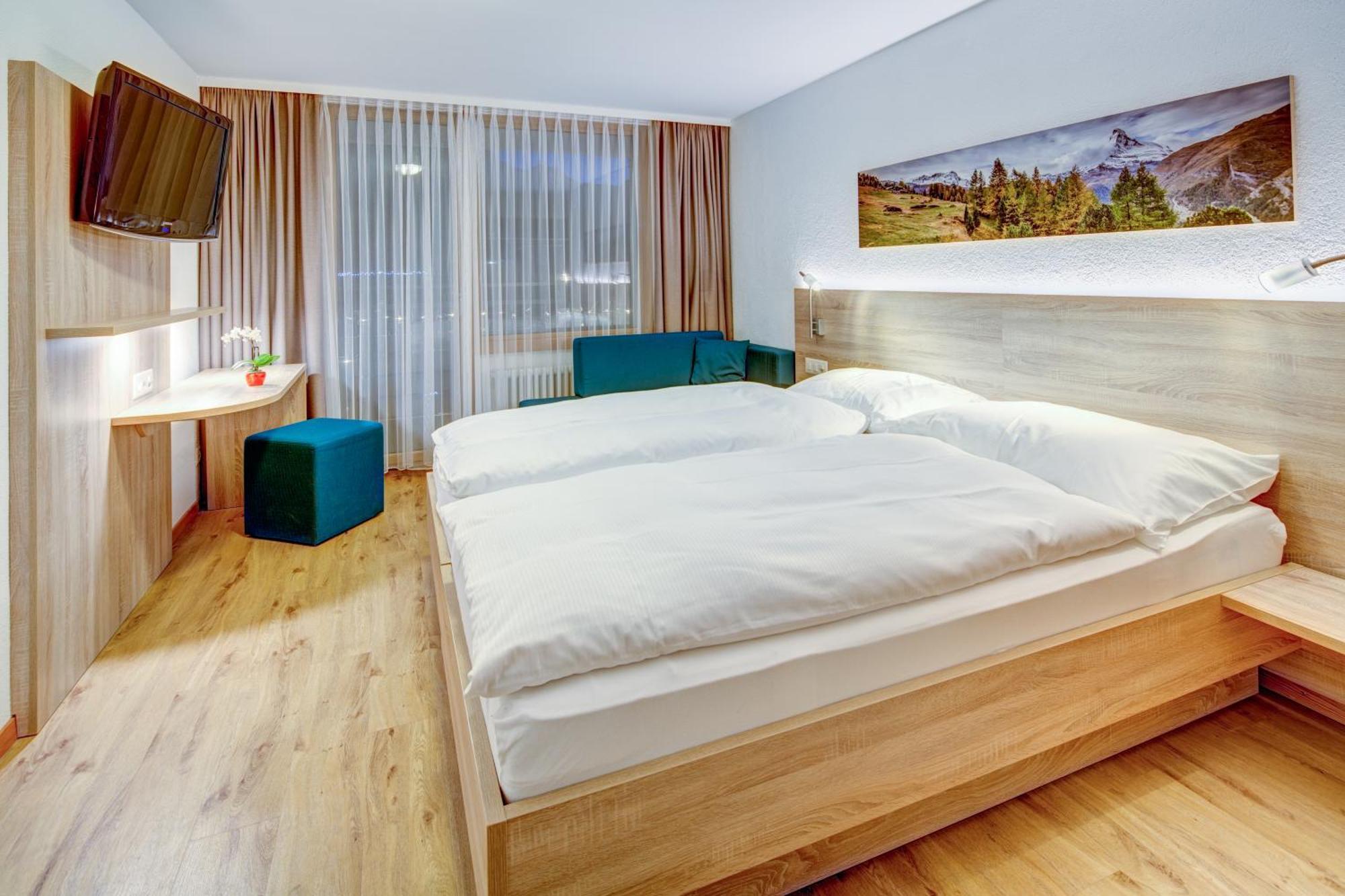Superior Double Room,1434204424:JPEG