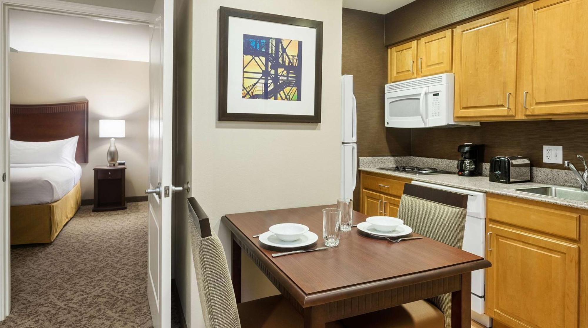 One-Bedroom King Suite Non-Smoking