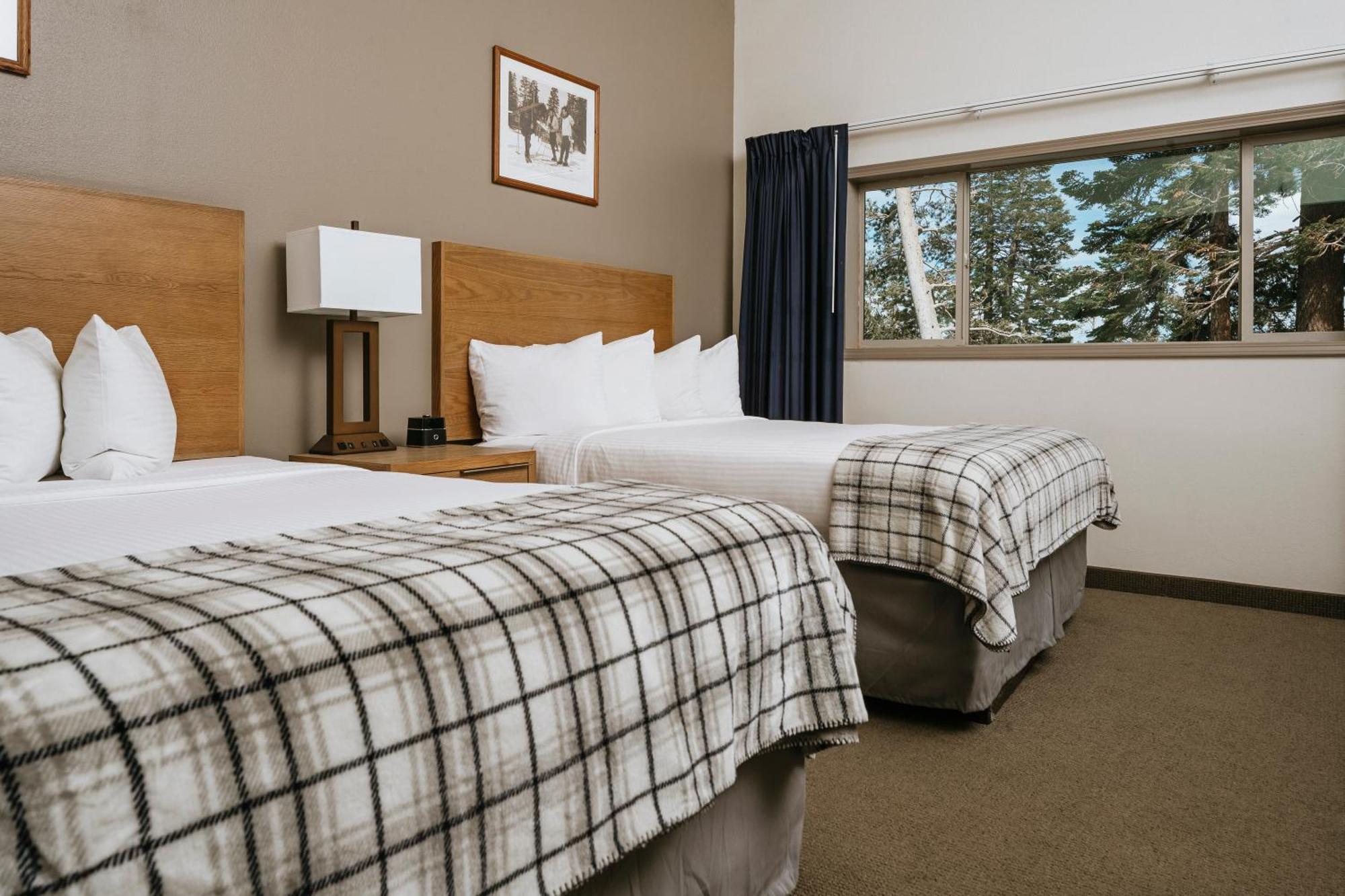Standard Queen Room Two Queen Beds