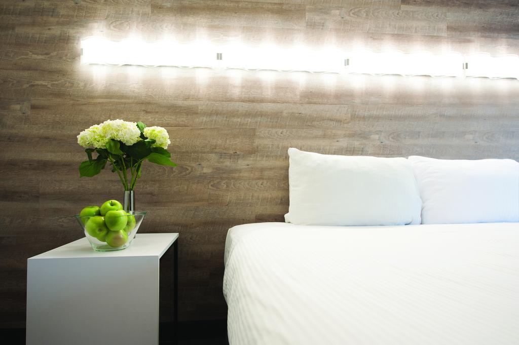 Standard Zimmer mit Kingsize-Bett