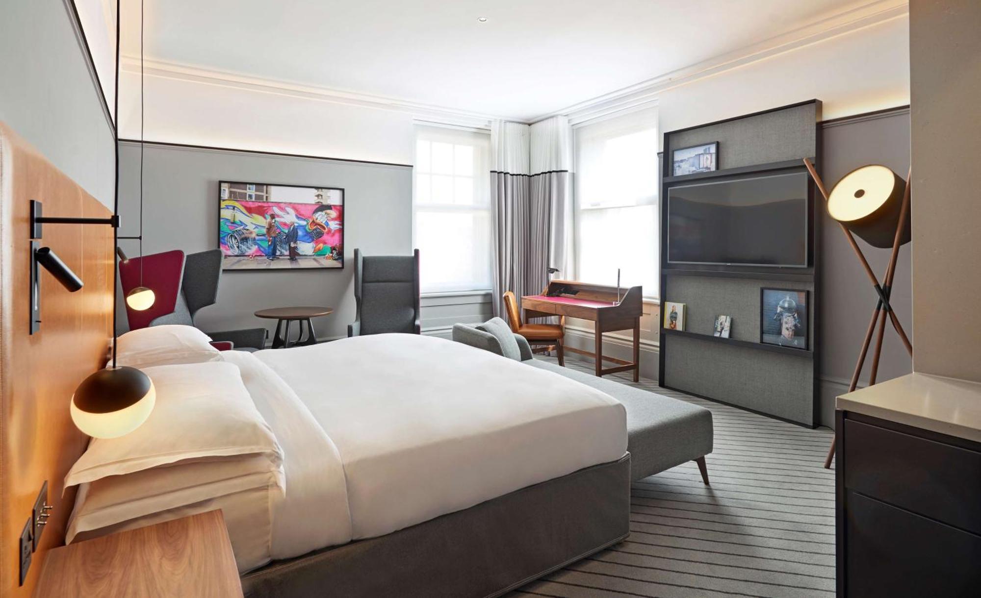 Deluxe King Room,560166357:JPEG