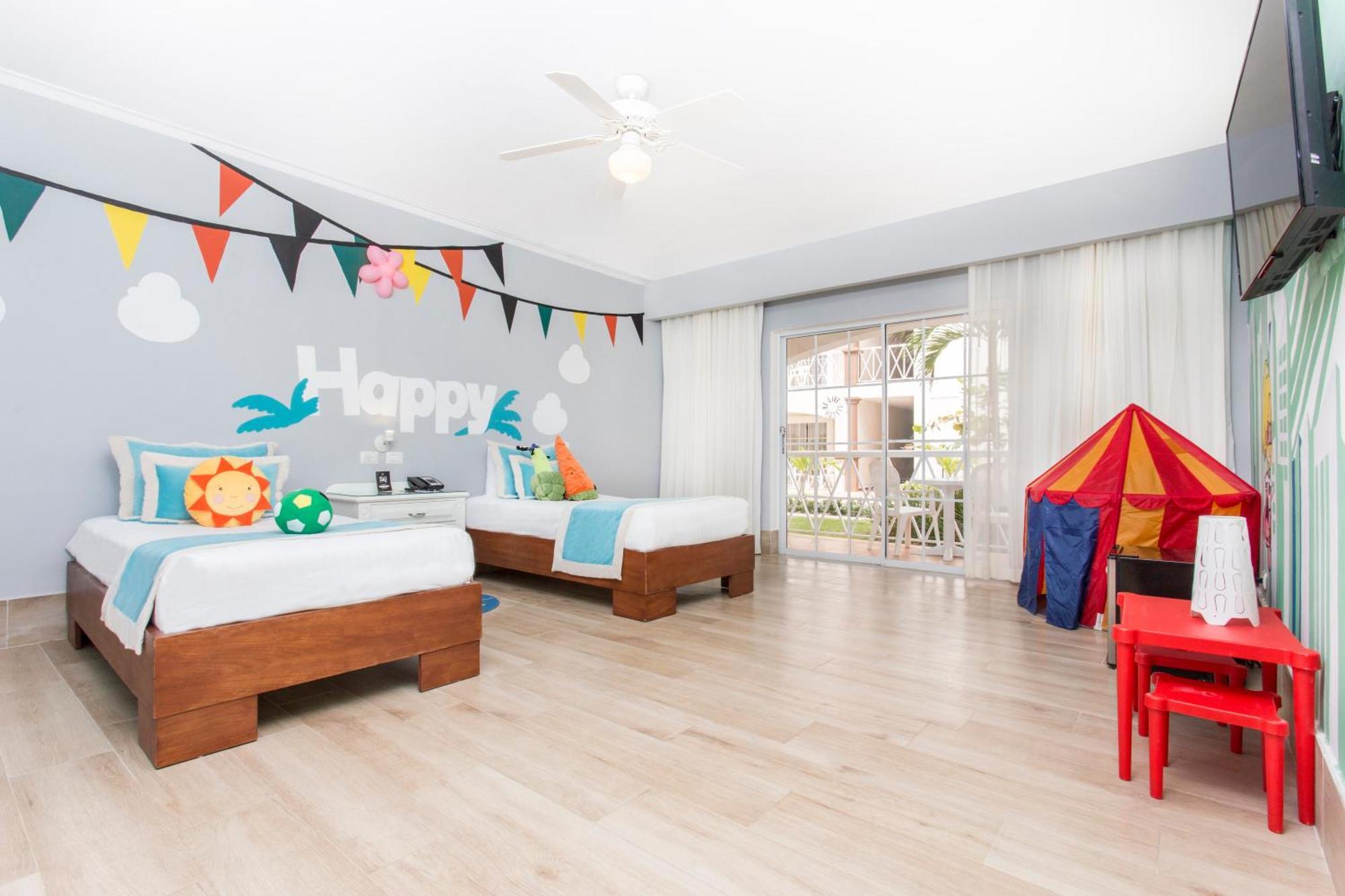 Single Room Single King Bed Pets Allowed