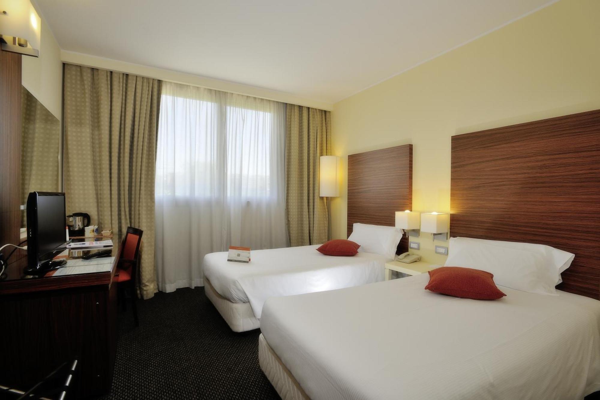 Comfort Twin Room
