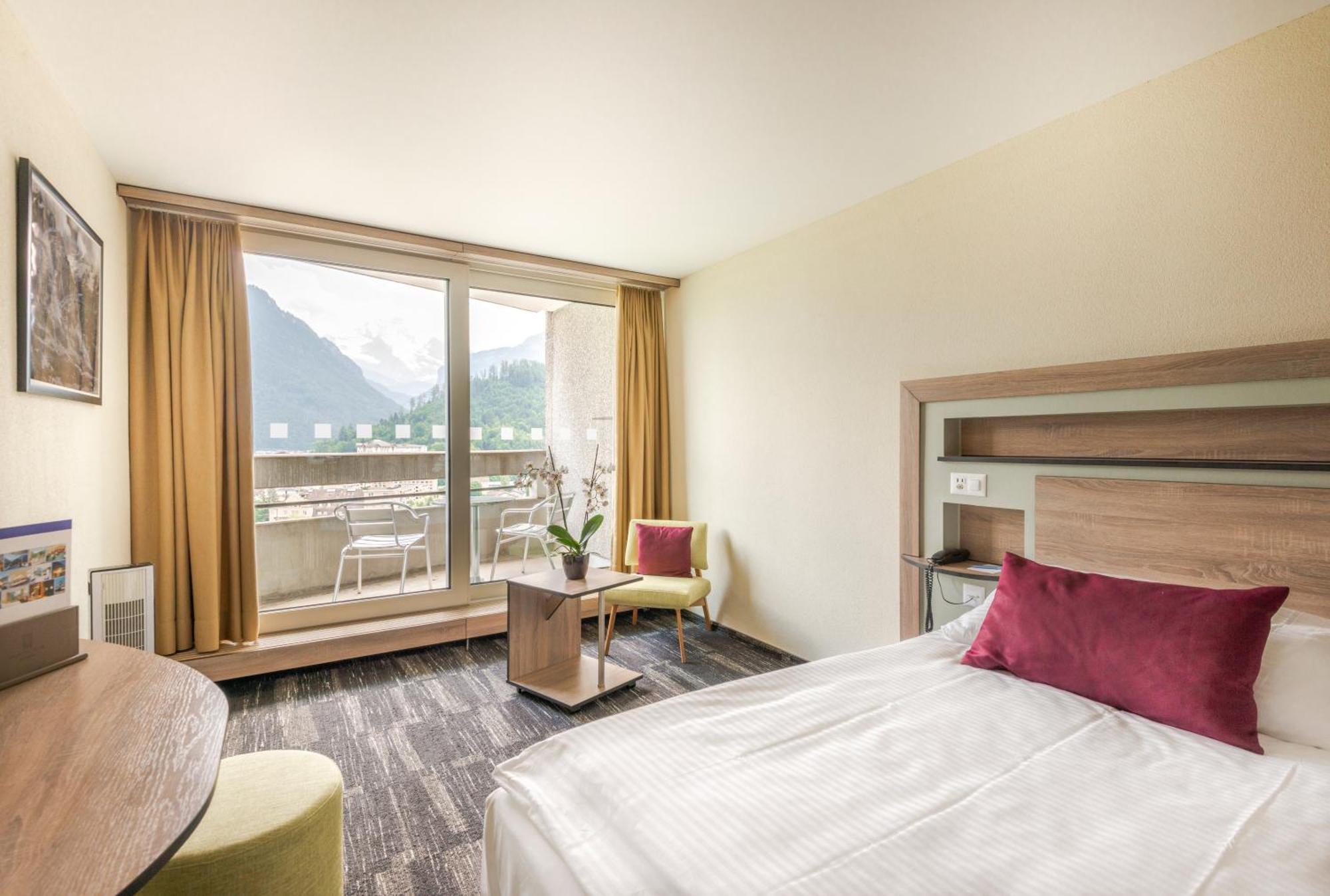 Deluxe Double Room Queen Bed