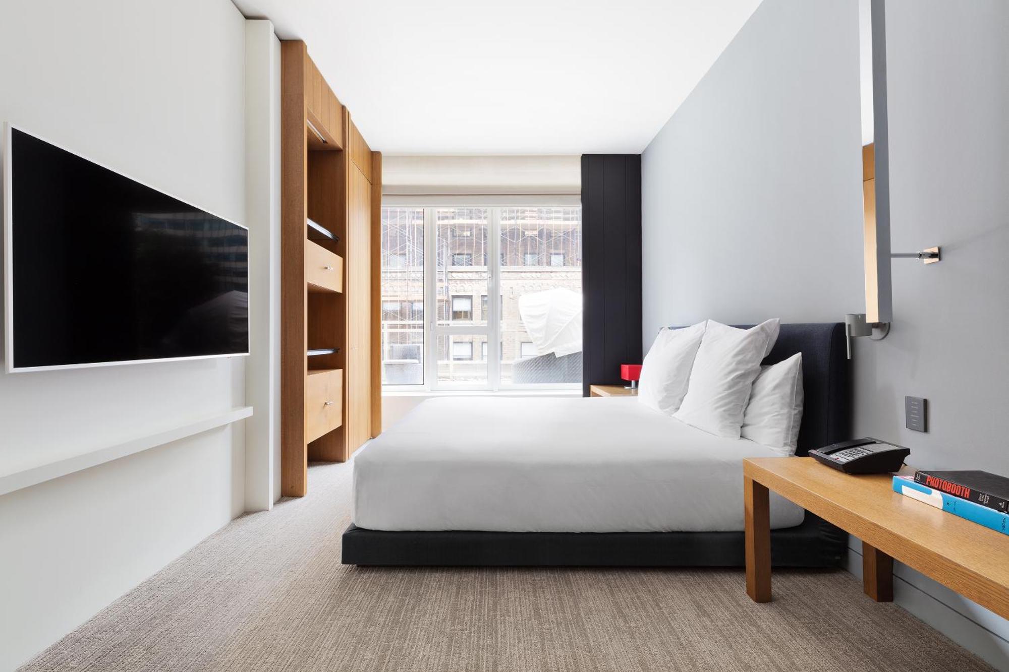 One-Bedroom Suite Terrace,1438798651:JPEG