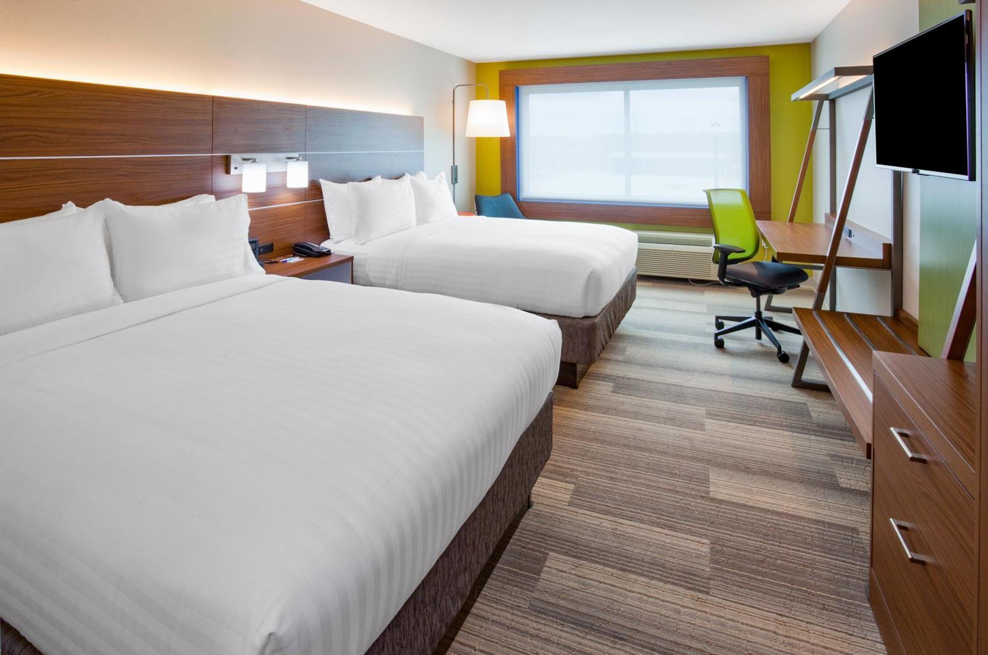 Standard Room with Two Queen Beds