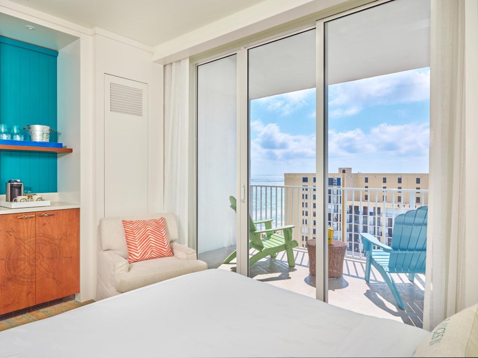 Queen Room Two Queen Beds Partial Ocean View
