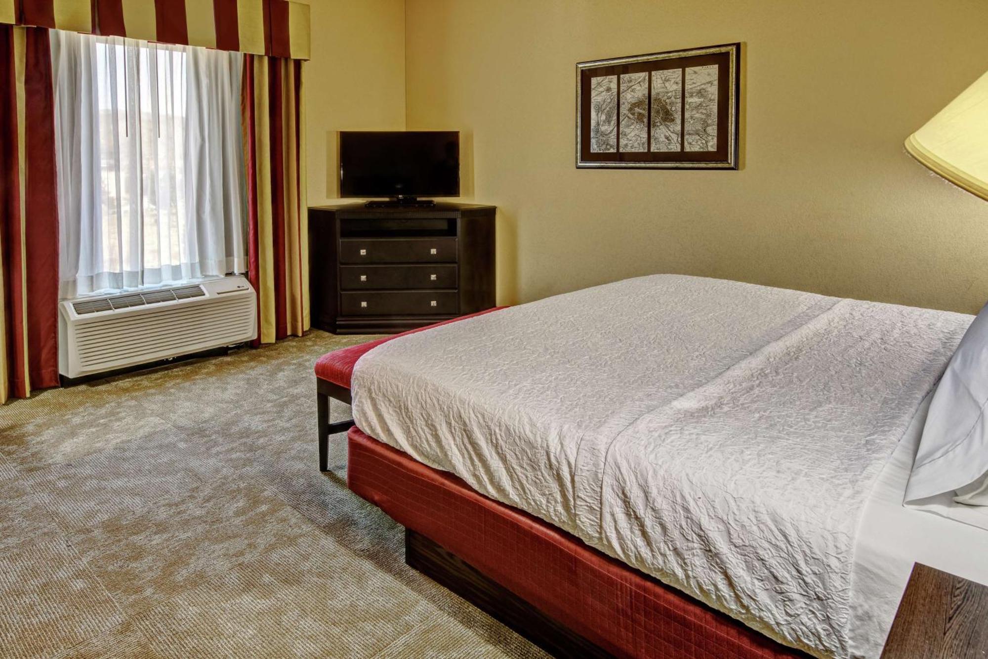 King Room - Hearing Access/Non-Smoking