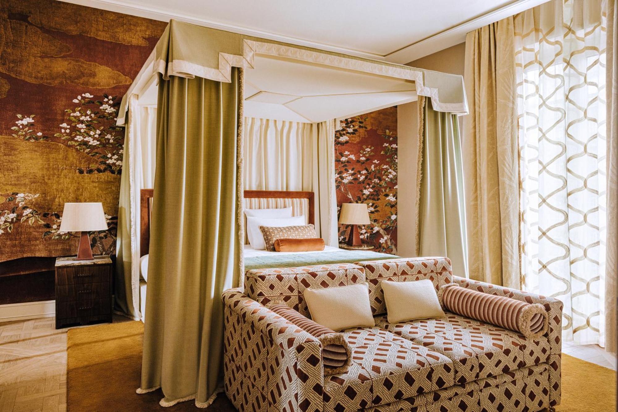 Deluxe Room,1444741156:JPEG