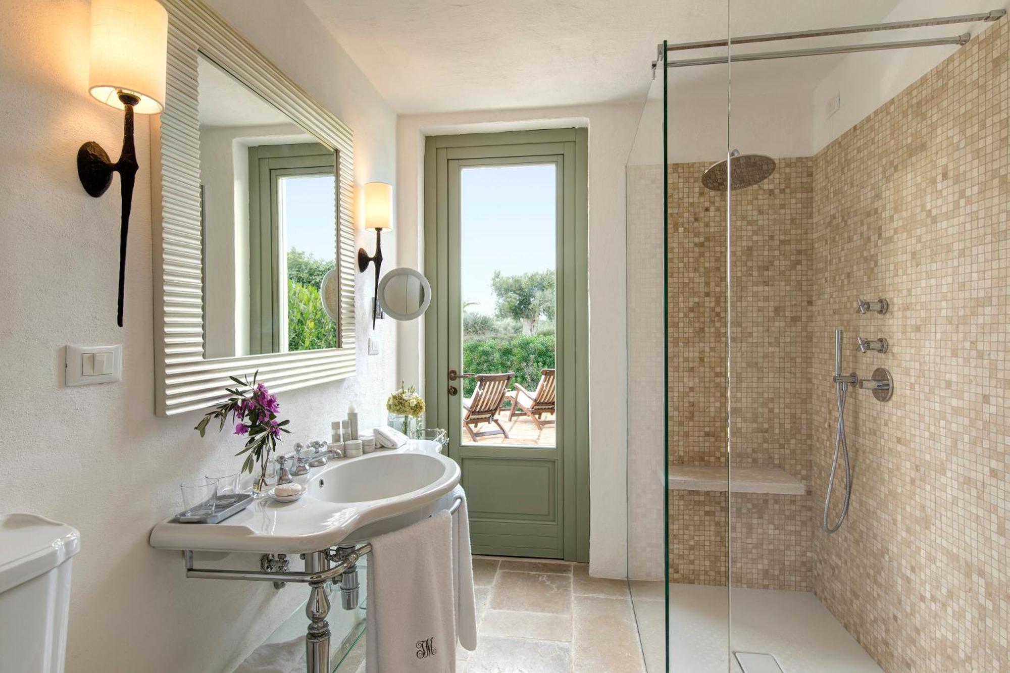 Deluxe Suite Plunge Pool,1447320172:JPEG