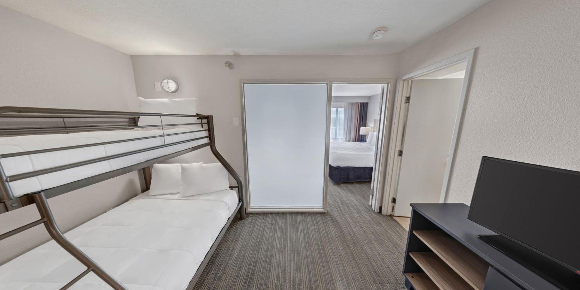 One-Bedroom King Suite Bunk Beds