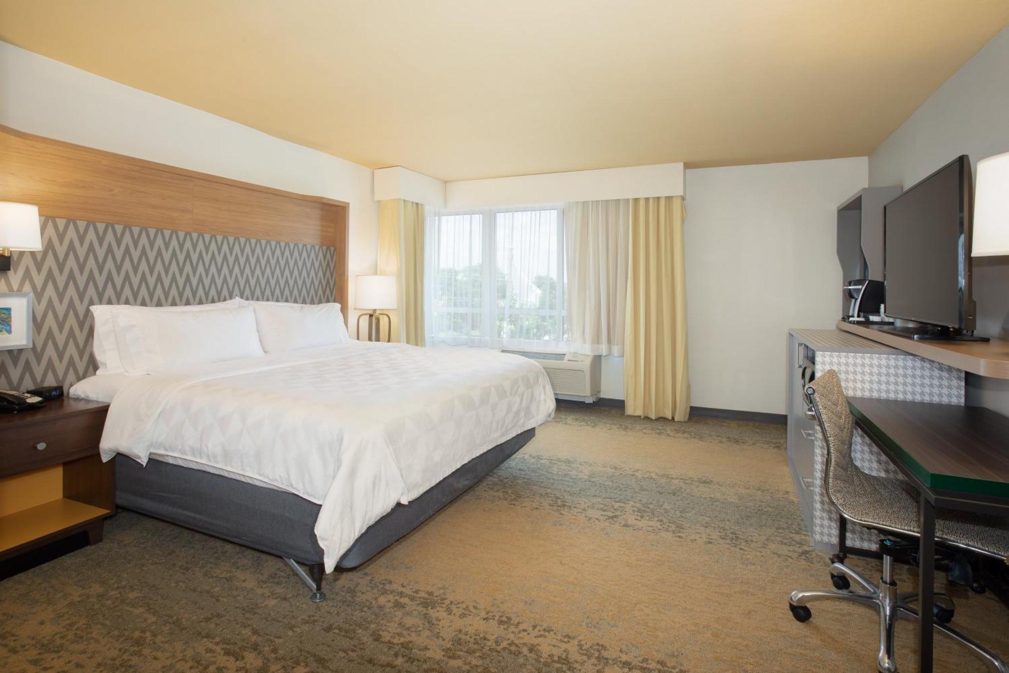 Standard King Room