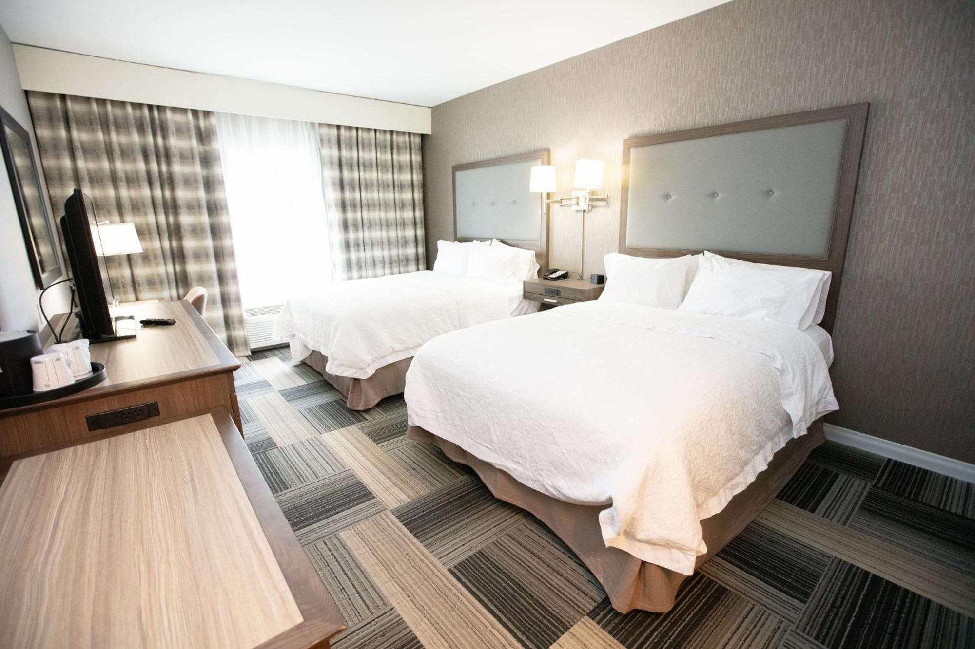Queen Room with Two Queen Beds - Hearing Access/Non-Smoking