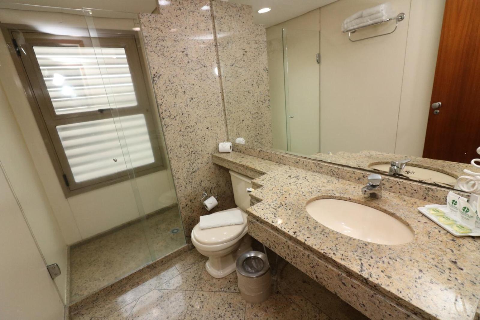 Executive Triple Room 3 Single Beds