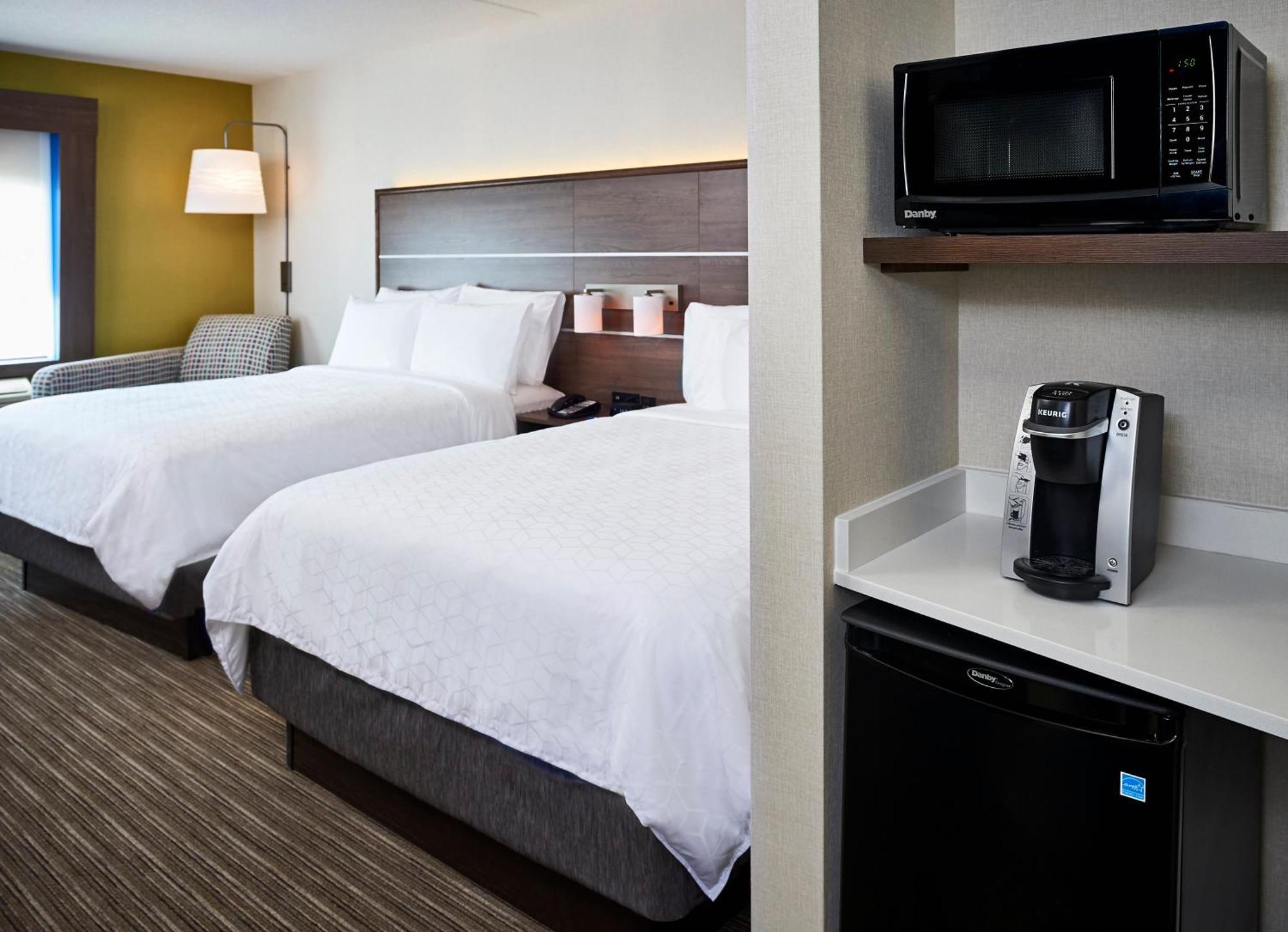 Standard Room Two Queen Beds