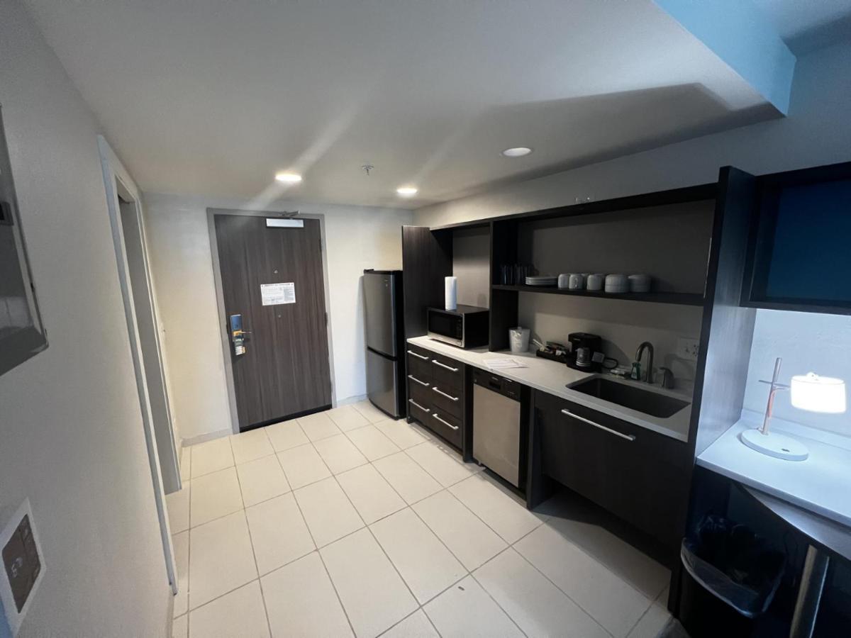 Queen Studio with Two Queen Beds - Mobility and Hearing Access/Non-Smoking
