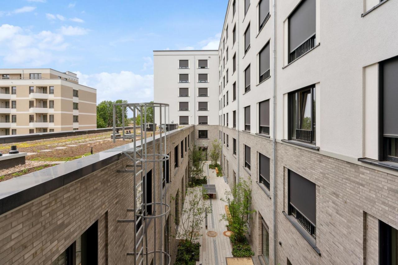 Courtyard Premium Studio,1466189285:JPEG