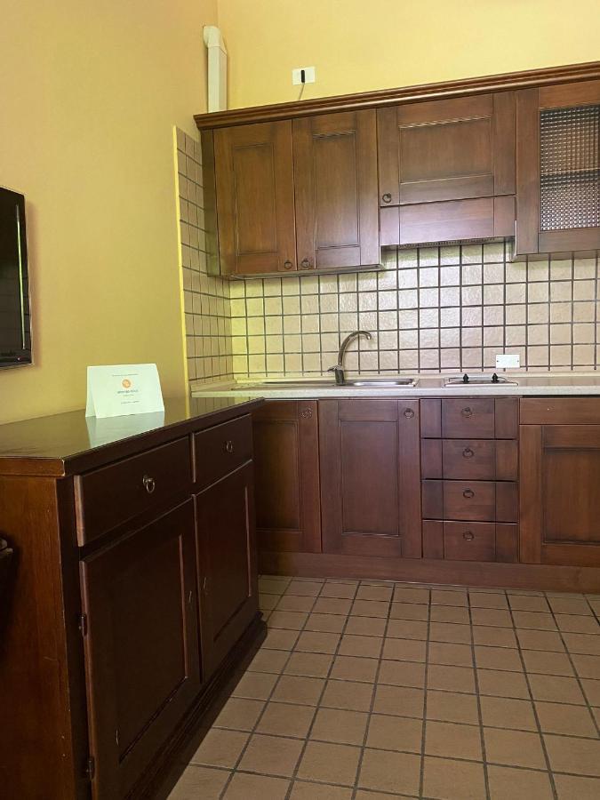 One-Bedroom Apartment,1466322515:JPEG