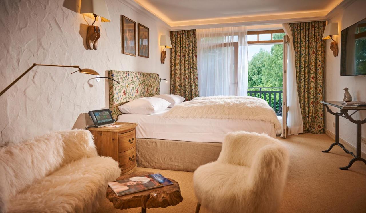 Double Room,1466507582:JPEG