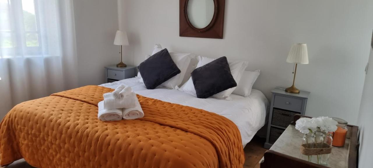 Double Room,1469937827:JPEG