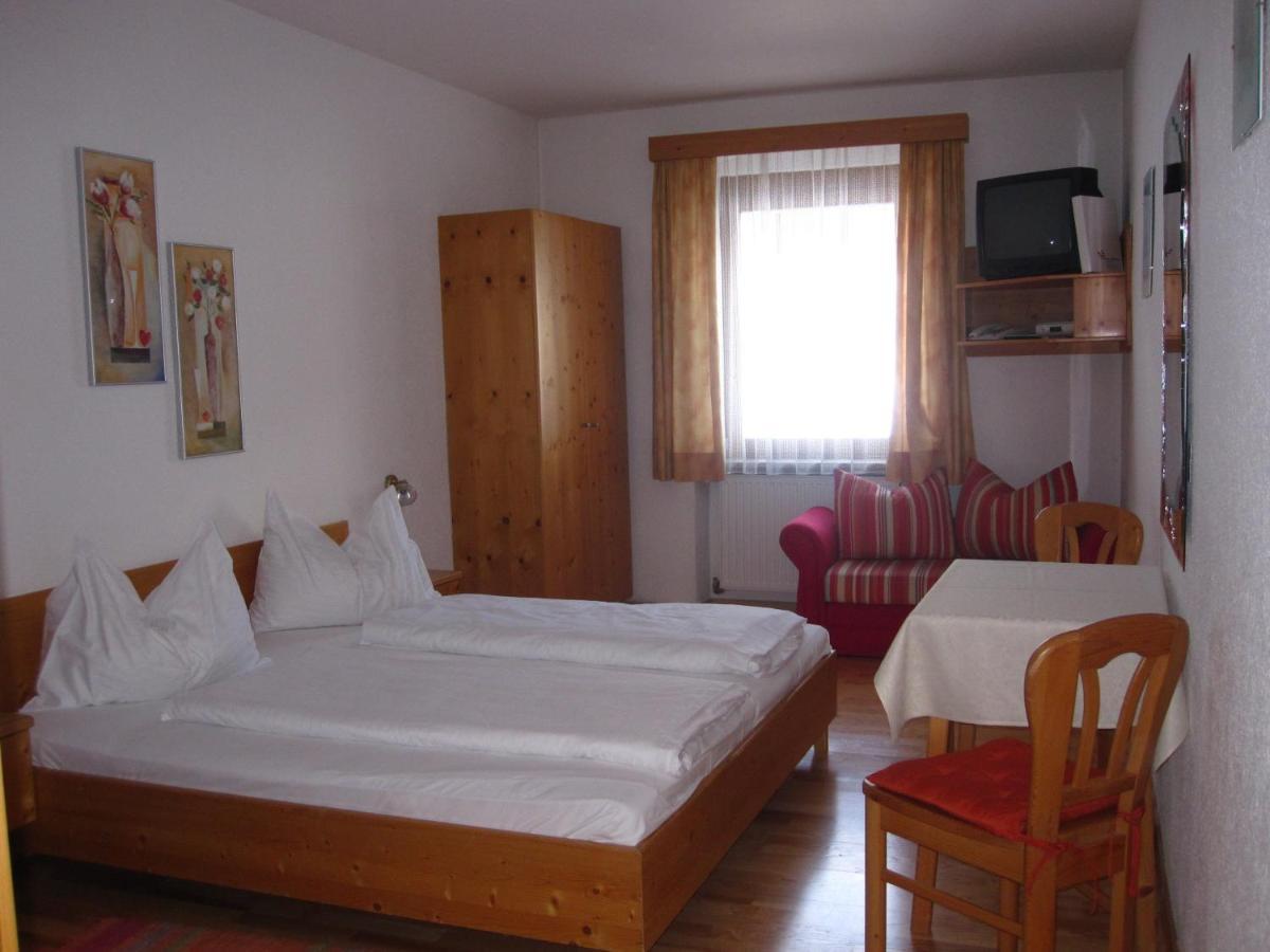 Double Room,1479574785:JPEG