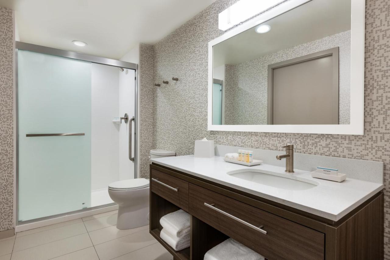 King Studio Suite