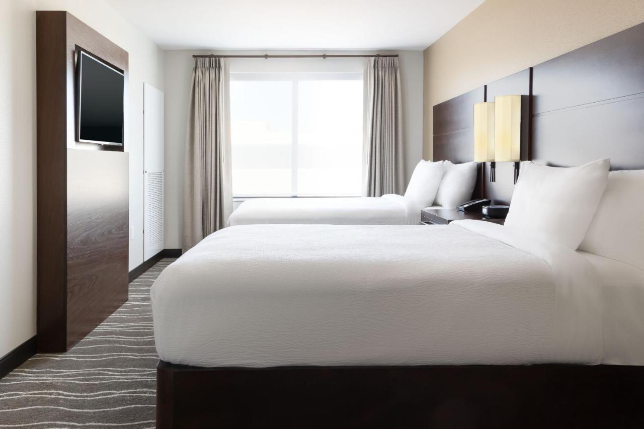 One-Bedroom Suite with Two Queen Beds and Sofa Bed