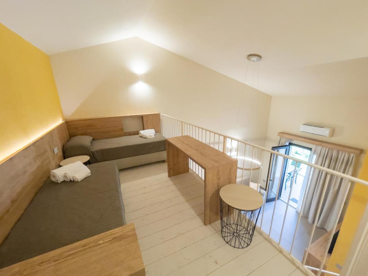 Suite King con Vista Piscina