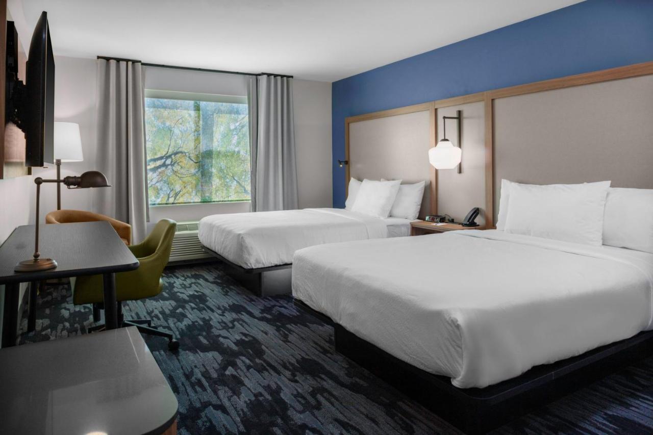 Standard Queen Room with Two Queen Beds