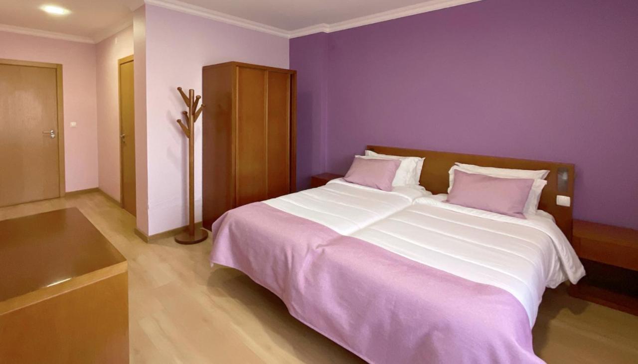 Twin Room,1559398315:JPEG