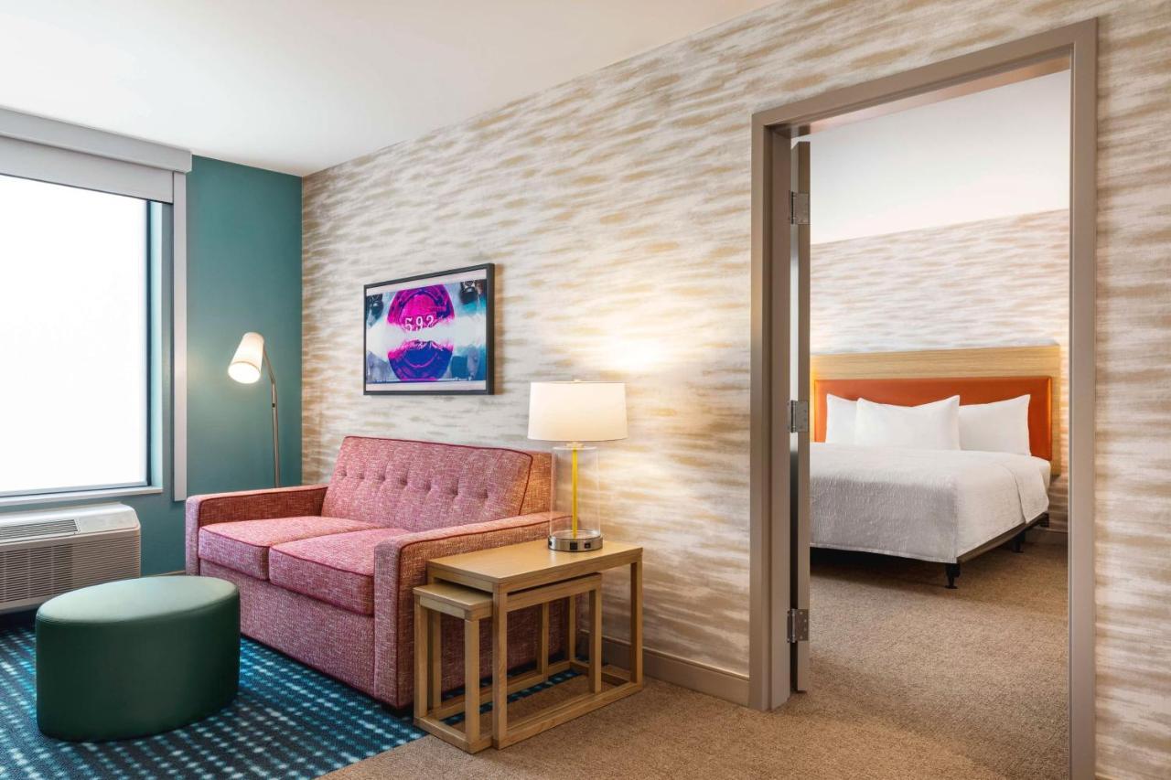 King Suite with Accessible Bathtub