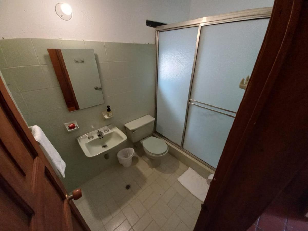 Habitación Doble con baño compartido