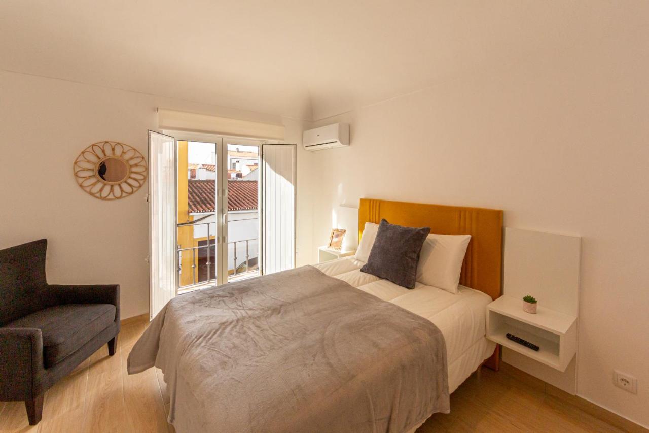 Two-Bedroom Apartment,1487571907:JPEG