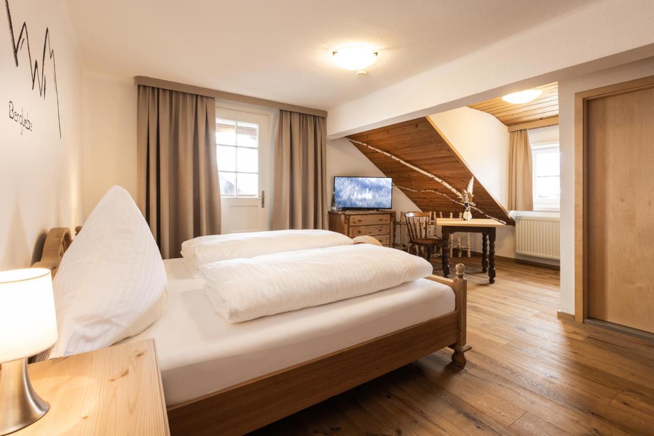 Double Room Balcony,1487861731:JPEG