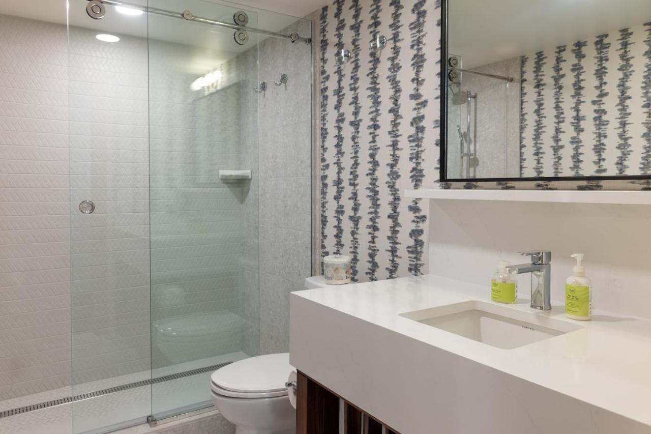 Superior Suite 2 Queens