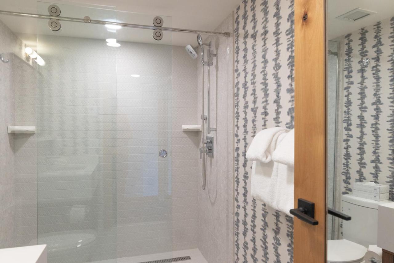 Superior Suite Mountain View