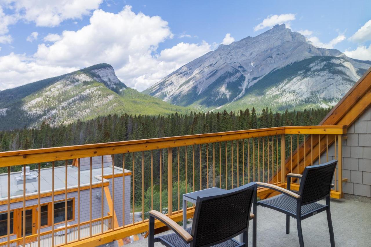 Superior Suite Mountain View
