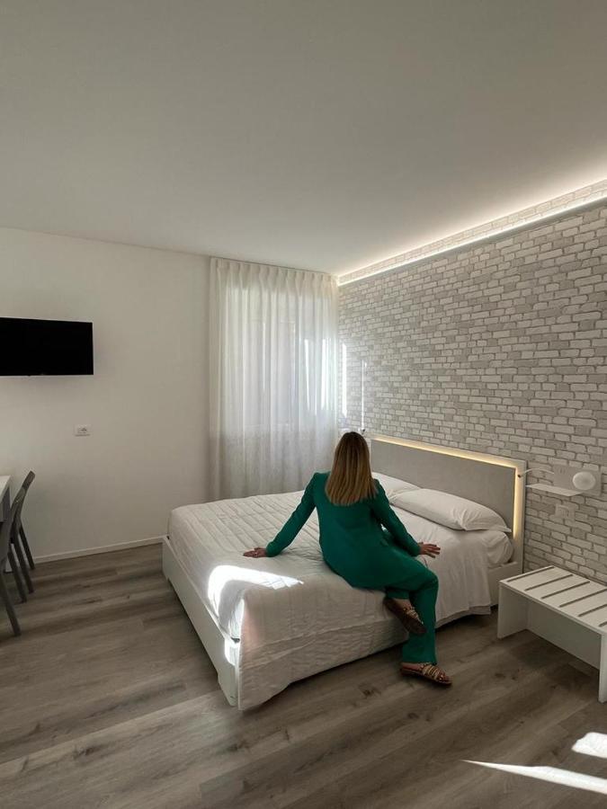 Standard Queen Room,1491627169:JPEG