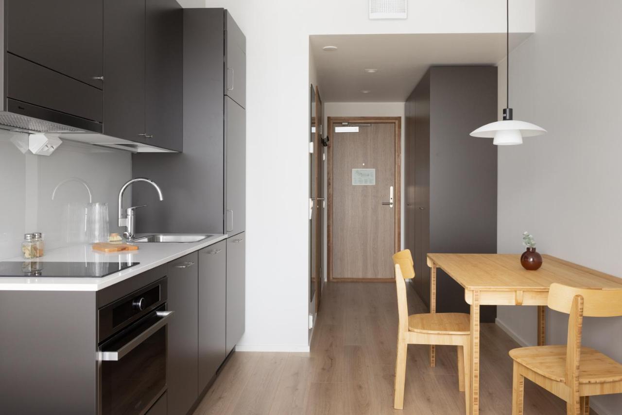 Compact-studio upper floors