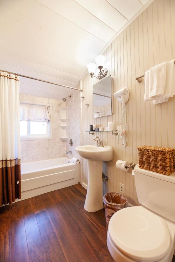 Deluxe Family Suite,1495677658:JPEG