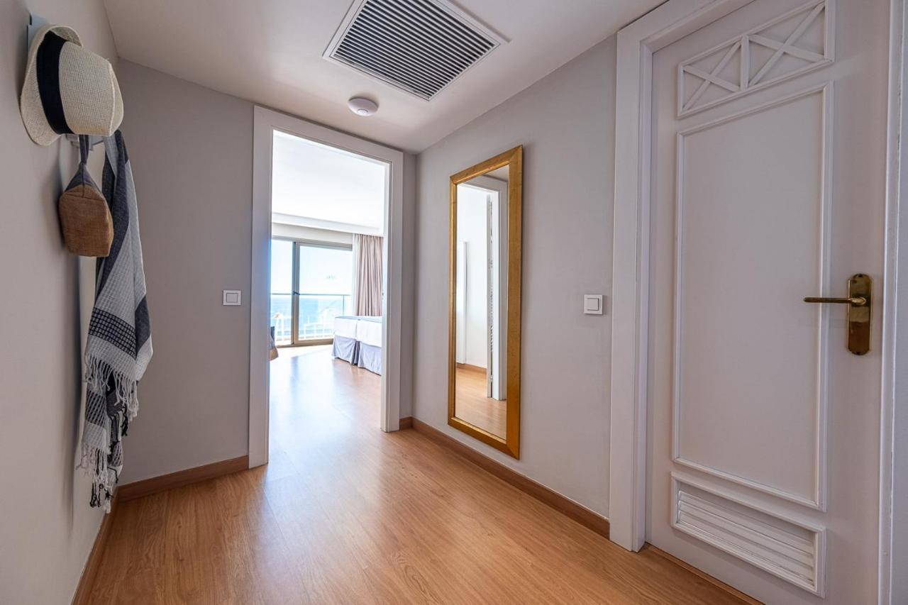 Quarto Triplo Superior com Vista Mar