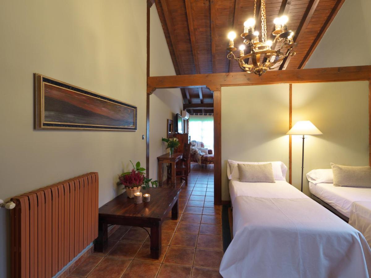 Double Room Lounge,1498508527:JPEG