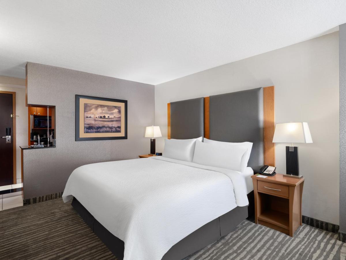 Standard King Room Top Floor