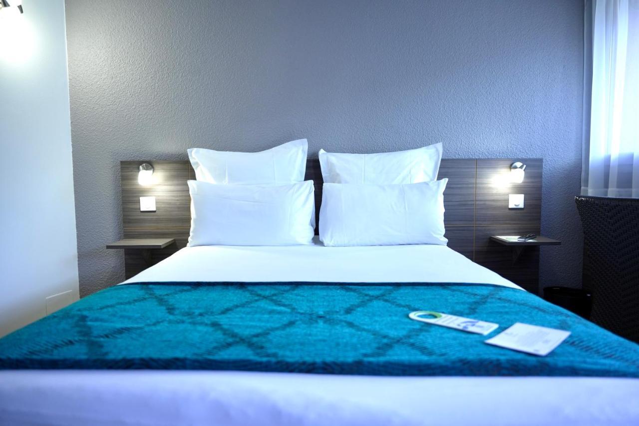 Family Queen Room Two Single Beds
