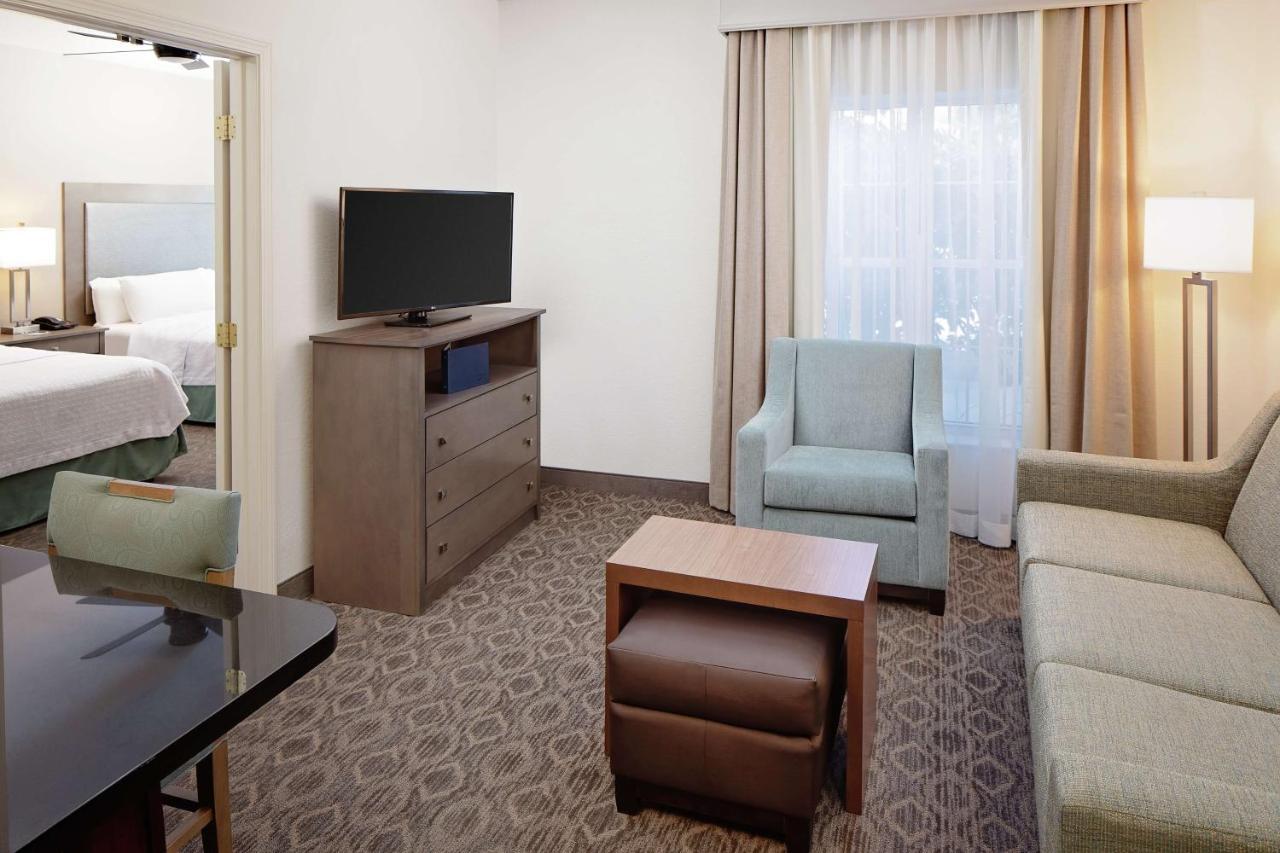 One Bedroom Two Queen Beds