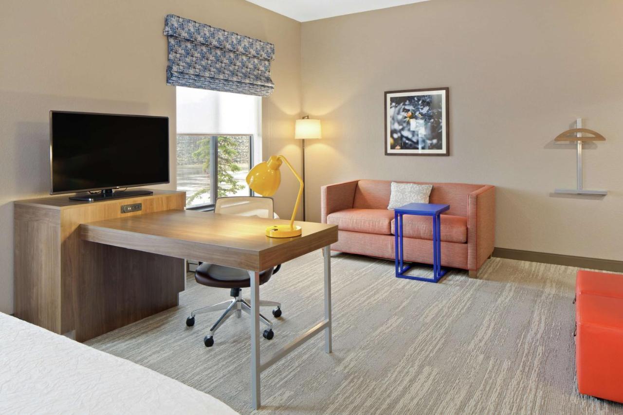 King Studio Suite with Sofa Bed - Hearing Access/Non-Smoking
