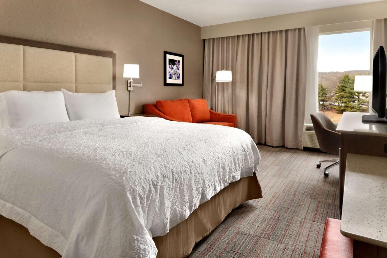 Deluxe King Room with Sofa Bed - Non-Smoking